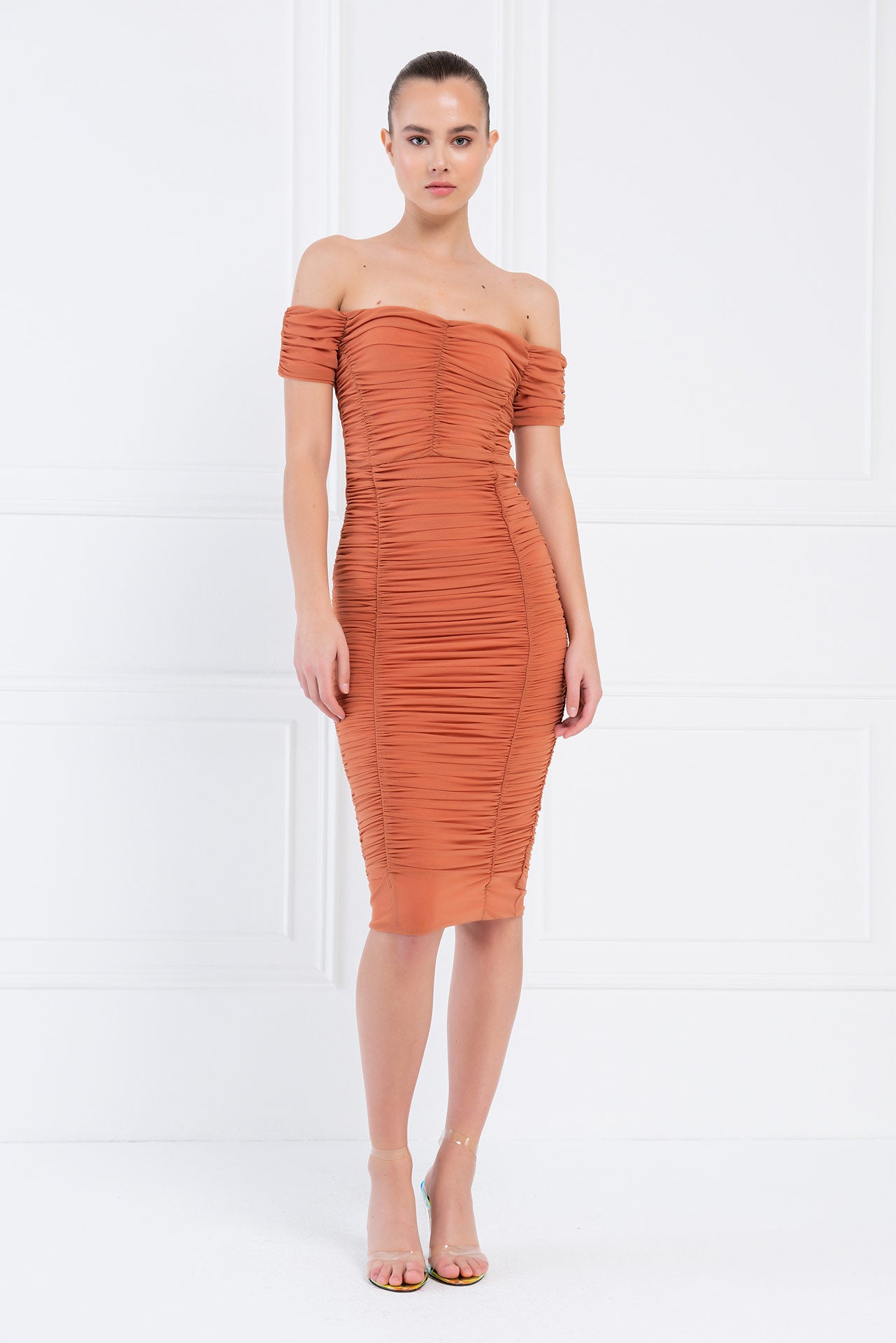 Long Skirt One-Shoulder Pleated Dress